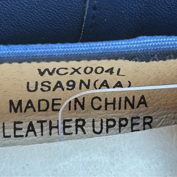 Propet Yara Flats Navy Blue Leather NWT - Size 9AA Narrow - Picture 11 of 12